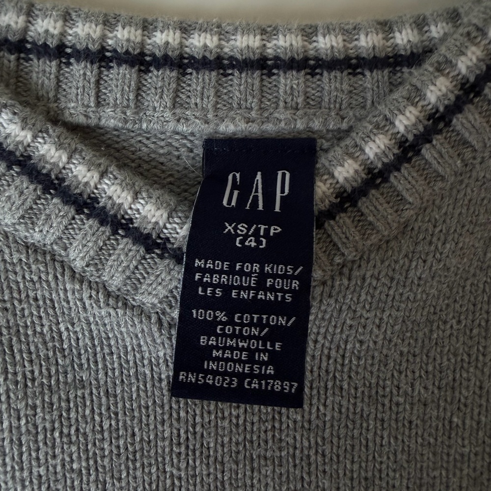 GAP Gray Knit Vest & GAP Cream Fair Isle Vest - Picture 5 of 6